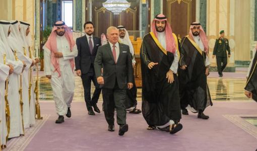 الملك عبد الله مع ولي العهد السعودي محمد بن سلمان الملك عبد الله الثاني برفقة ولي العهد السعودي الأمير محمد بن سلمان في قصر اليمامة في الرياض 22/10/2024 | المصدر: الديوان الملكي الهاشمي