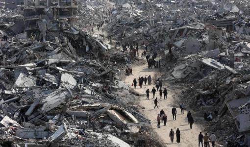 نازحون غزيون يعودون إلى مخيم جباليا شمال غزة بعد وقف إطلاق النار | المصدر: وكالة الأنباء الفرنسية