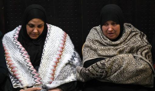 فلسطينيتان تشعران بخيبة الأمل بعد عرقلة نتنياهو الإفراج عن الدفعة الـ7 من الأسرى الفلسطينيين  22/2/2025 | المصدر: الوكالة الأوروبية للصور الصحفية