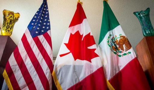 علم أمريكا وكندا والمكسيك