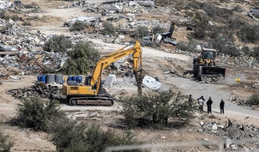 آليات الاحتلال تهدم منشآت بوقت سابق في الضفة الغربية | المصدر:الأناضول آليات الاحتلال تهدم منشآت بوقت سابق في الضفة الغربية | المصدر:الأناضول