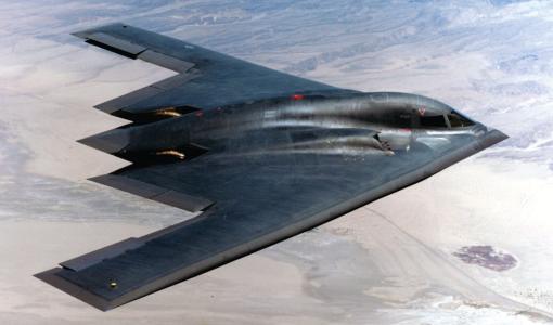 قاذفة B-2 قاذفة B-2