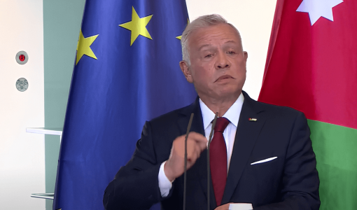 الملك عبد الله الثاني خلال مؤتمر صحفي مع المستشار الألماني فريدريش ميرتس في برلين 29/7/2025 | المصدر: المملكة