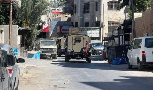 آليات الاحتلال خلال اقتحام مخيم العين غرب نابلس آليات الاحتلال خلال اقتحام مخيم العين غرب نابلس 1/7/2025 | المصدر: فلسطين بوست