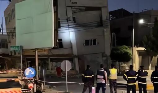 بناية إربد قبيل انهيارها بناية إربد قبيل انهيارها 7/7/2025