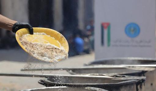 ضمن حملة سابقة للهيئة الخيرية الهاشمية لتوزيع الطعام في غزة | المصدر: الهيئة  الخيرية الهاشمية
