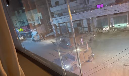 قوات الاحتلال خلال اقتحام بلدة جماعين جنوب نابلس قوات الاحتلال خلال اقتحام بلدة جماعين جنوب نابلس 7/7/2025 | المصدر: فلسطين بوست