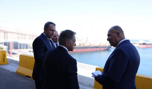 رئيس الوزراء جعفر حسان يطلع على سير العمل في ميناء العقبة الجديد 10/7/2025 | المصدر: رئاسة الوزراء