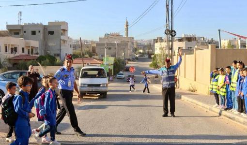 خلال تنظيم شرطة السير دخول الطلبة إلى المدارس في العام الدراسي الجديد 24/8/2025 | المصدر: الأمن العام