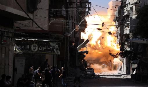 نيران ودخان يتصاعدان بعد غارة إسرائيلية استهدفت منزلا بمدينة غزة نيران ودخان يتصاعدان بعد غارة إسرائيلية استهدفت منزلا بمدينة غزة 7/9/2025 | المصدر: رويترز