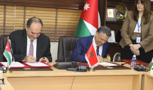 التلهوني ونظيره المغربي يوقعان اتفاقيات لتعزيز التعاون القضائي ونقل المحكومين 5/10/2025 | المصدر: وزارة العدل