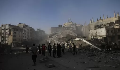 دخان يتصاعد عقب غارة إسرائيلية على مدينة غزة | الوكالة الأوروبية للصور الصحفية