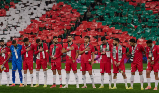 لاعبو منتخب فلسطين قبل المباراة الودية أمام منتخب إقليم الباسك، في بلباو بإسبانيا 15/11/2025 | أسوشييتد برس