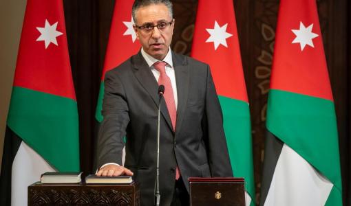 وزير الصناعة والتجارة والتموين يعرب القضاة