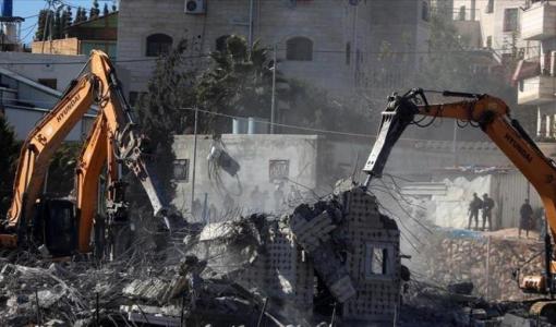 جرافات للاحتلال تهدم منزلا في الضفة بوقت سابق | الأناضول