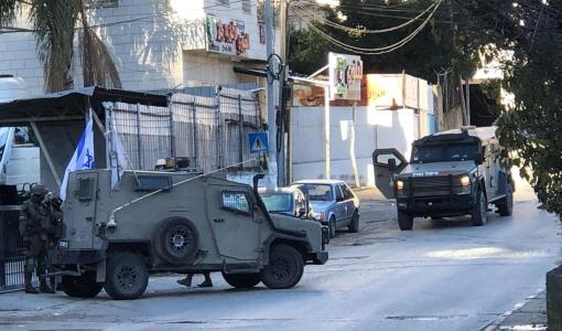 آليات الاحتلال تطوق البلدة القديمة وسط نابلس عقب إصابة جندي 11/1/2026 | فلسطين بوست