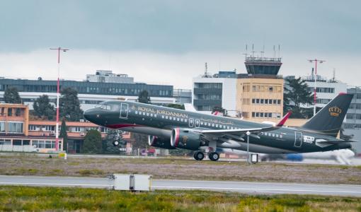 طائرة تابعة للملكية الأردنية | الملكية الأردنية