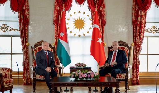 الملك عبدالله الثاني والرئيس التركي رجب طيب أردوغان خلال مباحثات بقصر دولمة بهجة في إسطنبول 7/2/2026 | الديوان الملكي الهاشمي