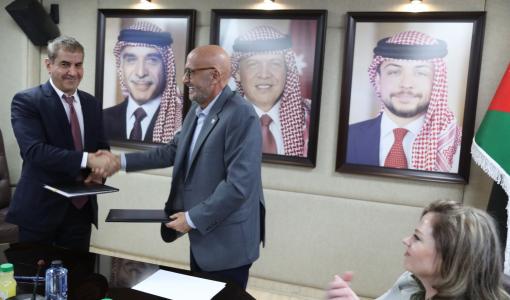 جانب من توقيع عقد شركة مياه اليرموك مع شركة فيوليا الفرنسية لتحسين خدمات المياه في محافظات الشمال 16/2/2026 | وزارة المياه