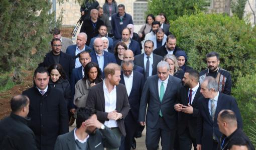 وزير الصحة إبراهيم البدور يصطحب الأميران هاري وميغان ومدير منظمة الصحة العالمية في جولة داخل مركز علاج الإدمان 26/2/2026 | وزارة الصحة