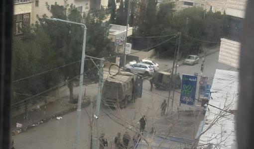 جانب من اقتحام عدة أحياء بمدينة بيت لحم وتنفيذ حملة اعتقالات 16/3/2026 | فلسطين بوست