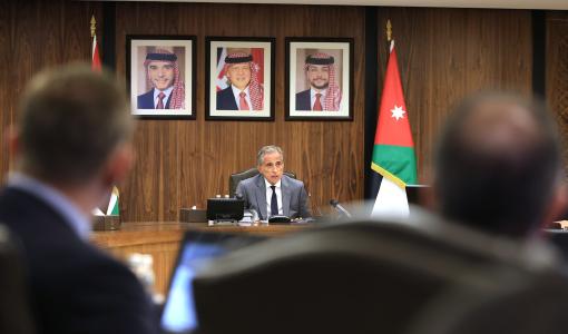 رئيس الوزراء جعفر حسان خلال جلسة مجلس الوزراء 29/3/2029 | رئاسة الوزراء