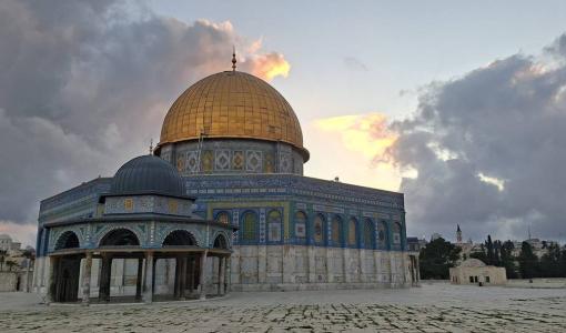 باحات المسجد الأقصى خالية مع استمرار إغلاقه ومنع المصلين من الوصول إليه 31/3/2026 | فلسطين بوست