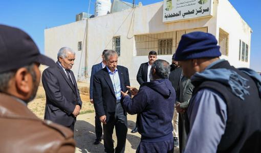 رئيس الوزراء جعفر حسان خلال تفقده مركز صحي المحمدية الفرعي في لواء قصبة معان 6/4/2026 | رئاسة الوزراء