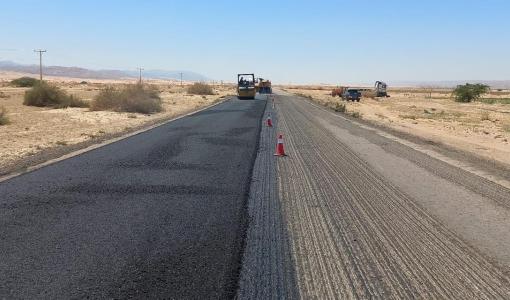 من أعمال المرحلة الثالثة لصيانة طريق وادي عربة الرئيسي 13/4/2026 | وزارة الأشغال العامة والإسكان