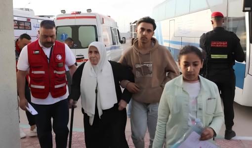 من إجلاء الدفعة السادسة والعشرين من أطفال قطاع غزة المرضى 27/4/2026 | القوات المسلحة