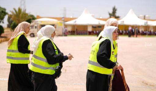 أردنيات في مدينة الحجاج بمنطقة الجيزة يتهيأهن للانطلاق إلى الديار المقدسة لأداء مناسك الحج ضمن أول قافلة حجاج أردنية 13/5/2026