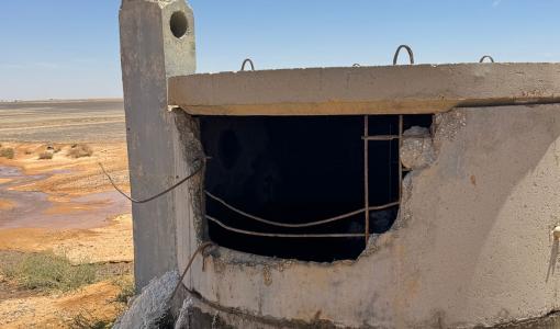 صورة توضح الاعتداء على خط الديسي في الجفر لسحب مياه بطريقة مخالفة | وزارة المياه والري