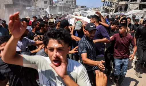 فلسطينيون يشيعون شهيدا في مواصي خانيونس 7/7/2026 | وكالة الأنباء الفرنسية