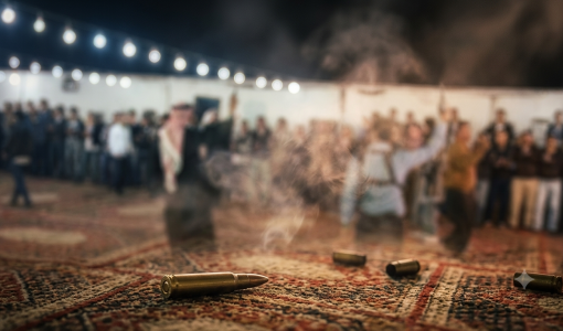 أشخاص يطلقون عيارات نارية في فرح | تعبيرية مولدة بالذكاء الاصطناعي