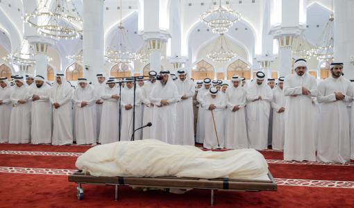 من صلاة الجنازة على  الراحل حمد بن خليفة آل ثاني مسجد الإمام محمد بن عبدالوهاب الدوحة 12/7/2026
