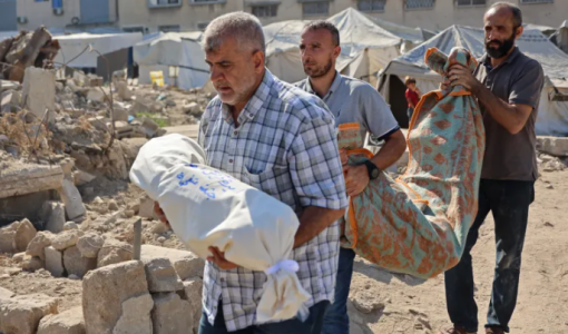خلال تشييع جثامين فلسطينيين استشهدوا إثر غارة للاحتلال الإسرائيلي استهدفت مبنى سكنيا في حي الصبرا | 2026-7-21 | الجزيرة