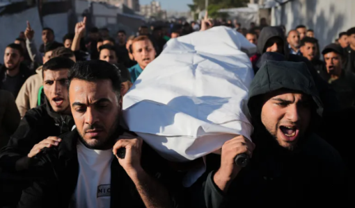 تشييع جنازة شهيد فلسطيني في خانيونس جنوبي قطاع غزة | أسوشيتد برس