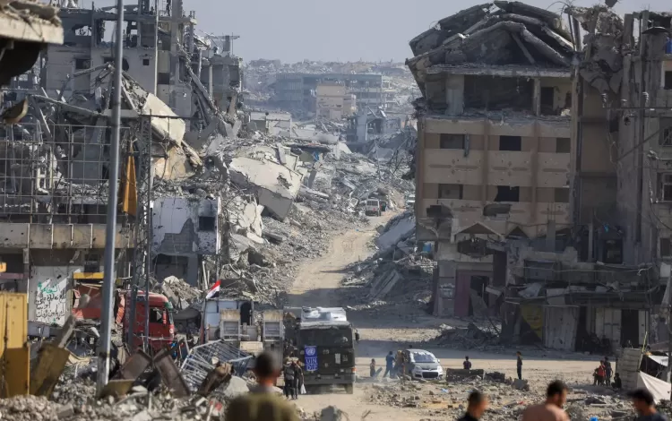 أثار الدمار في قطاع غزة إثر غارات الاحتلال 2/11/2025 | رويترز