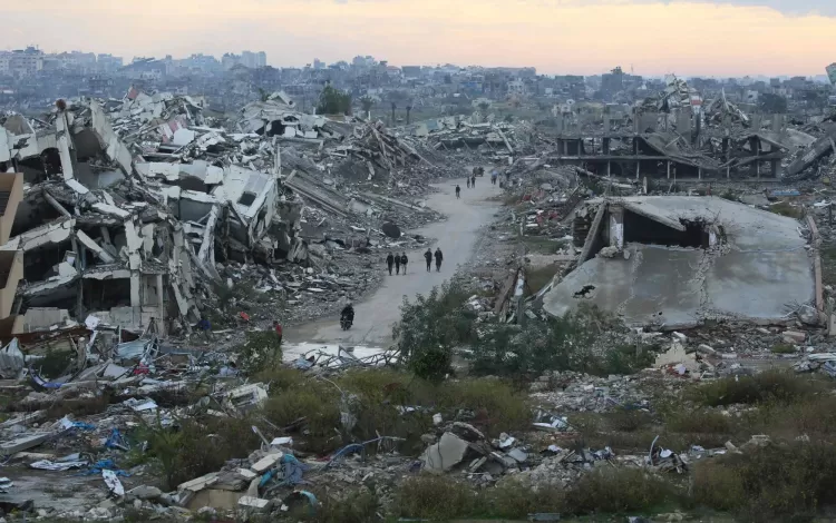 دمار واسع في مخيم النصيرات وسط قطاع غزة 19/12/2025 | المصدر: وكالة الأنباء الفرنسية