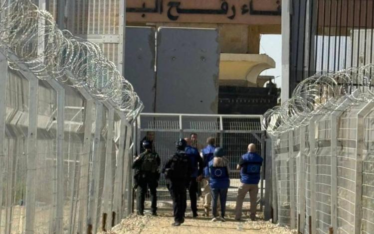 معبر رفح بعد سيطرة الاحتلال عليه ووضع تقنيات مراقبة وتفتيش | مواقع التواصل