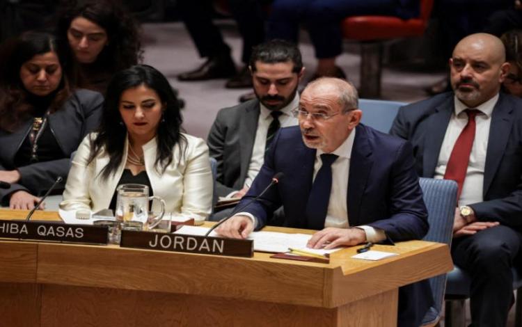 وزير الخارجية أيمن الصفدي خلال جلسة الإحاطة الشهرية لمجلس الأمن حول الأوضاع في الشرق الأوسط، نيويورك 18/2/2026 | وزارة الخارجية الأردنية