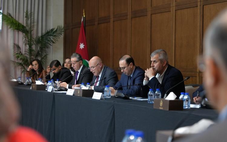 جانب من اللقاء  الذي عقد في رئاسة الوزراء حول إجراءات الحكومة للتعامل مع تداعيات الأوضاع الإقليمية 25/3/2026 | رئاسة الوزراء