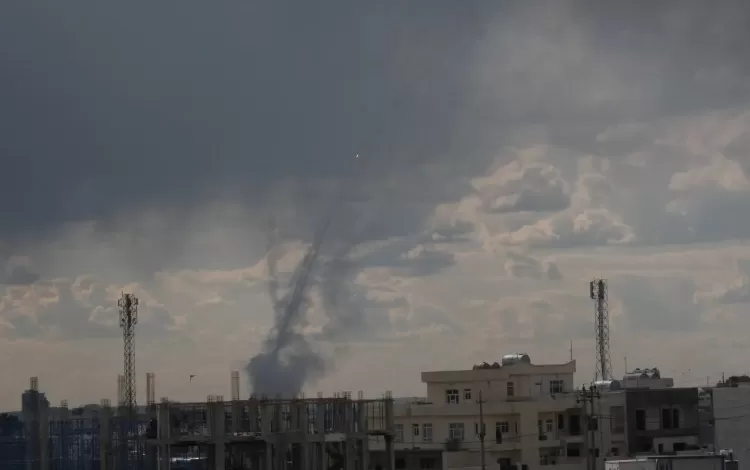 دخان يتصاعد عقب غارات إيرانية على مطار أربيل 28/2/2026 | الوكالة الأوروبية للصور الصحفية