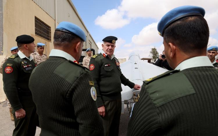 رئيس هيئة الأركان المشتركة اللواء الركن يوسف أحمد الحنيطي خلال زيارته سلاح الهندسة الملكي 15/3/2026 | القوات المسلحة الأردنية