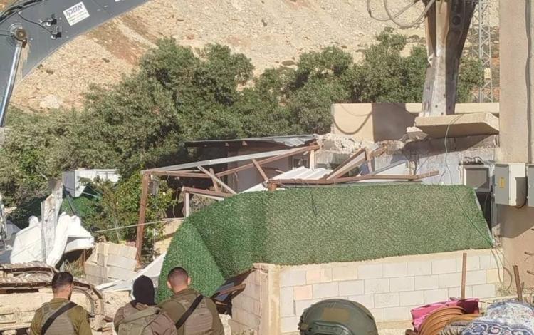 هدم منزل في منطقة عرب العراعرة شمال مدينة القدس المحتلة 5/5/2026 | فلسطين بوست