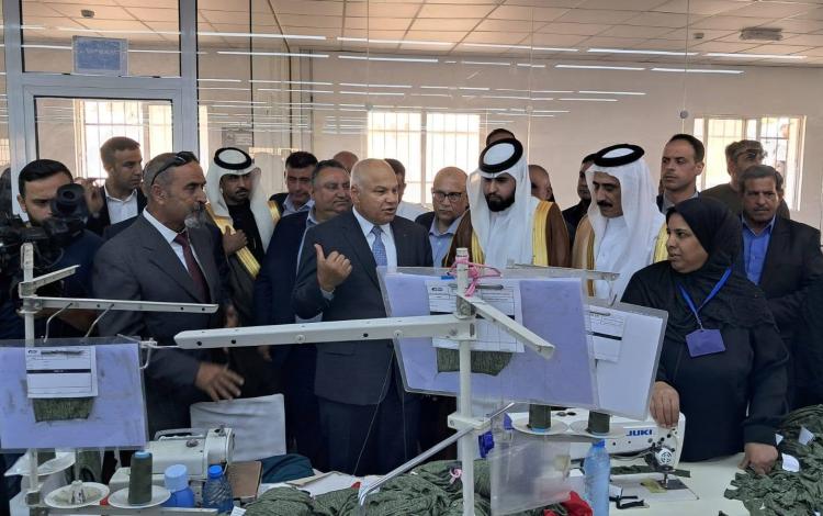 وزير العمل خالد البكار يفتتح توسعة مصنع "حرفة الإبرة" في المفرق | وزارة العمل